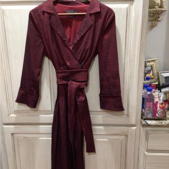 Jessica Howard Dress, Burgundy Dress. I’m a size 8, fit great - Picture 6 of 6